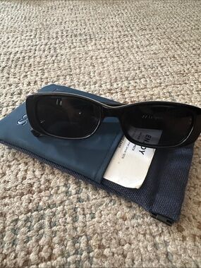 Le Specs Unreal Sunglasses